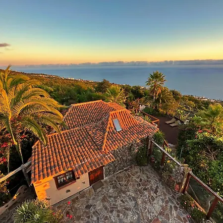 Tenerife - Authentisches Kanarisches Haus Mit Traumblick, Tropischem Garten Und Sauna Vakantiehuis Icod De Los Vinos